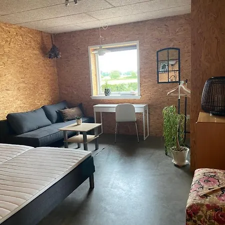 Guesthouse With Tee-Kitchen * Rødekro