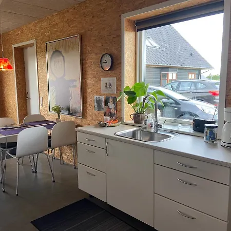 Guesthouse With Tee-Kitchen Lägenhet Rødekro