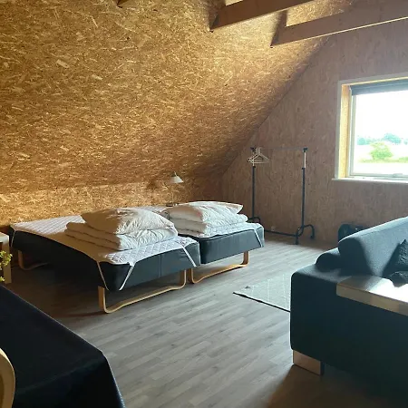 Lägenhet Guesthouse With Tee-Kitchen